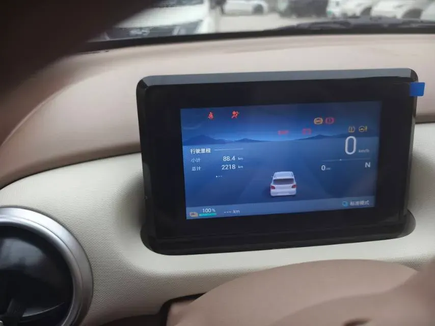 2025 WuLing HongGuang MINI EV BEV 16.2KWH,autocango,china used car exporter,china ev exporter,chinese used car exporter,chinese used ev exporter