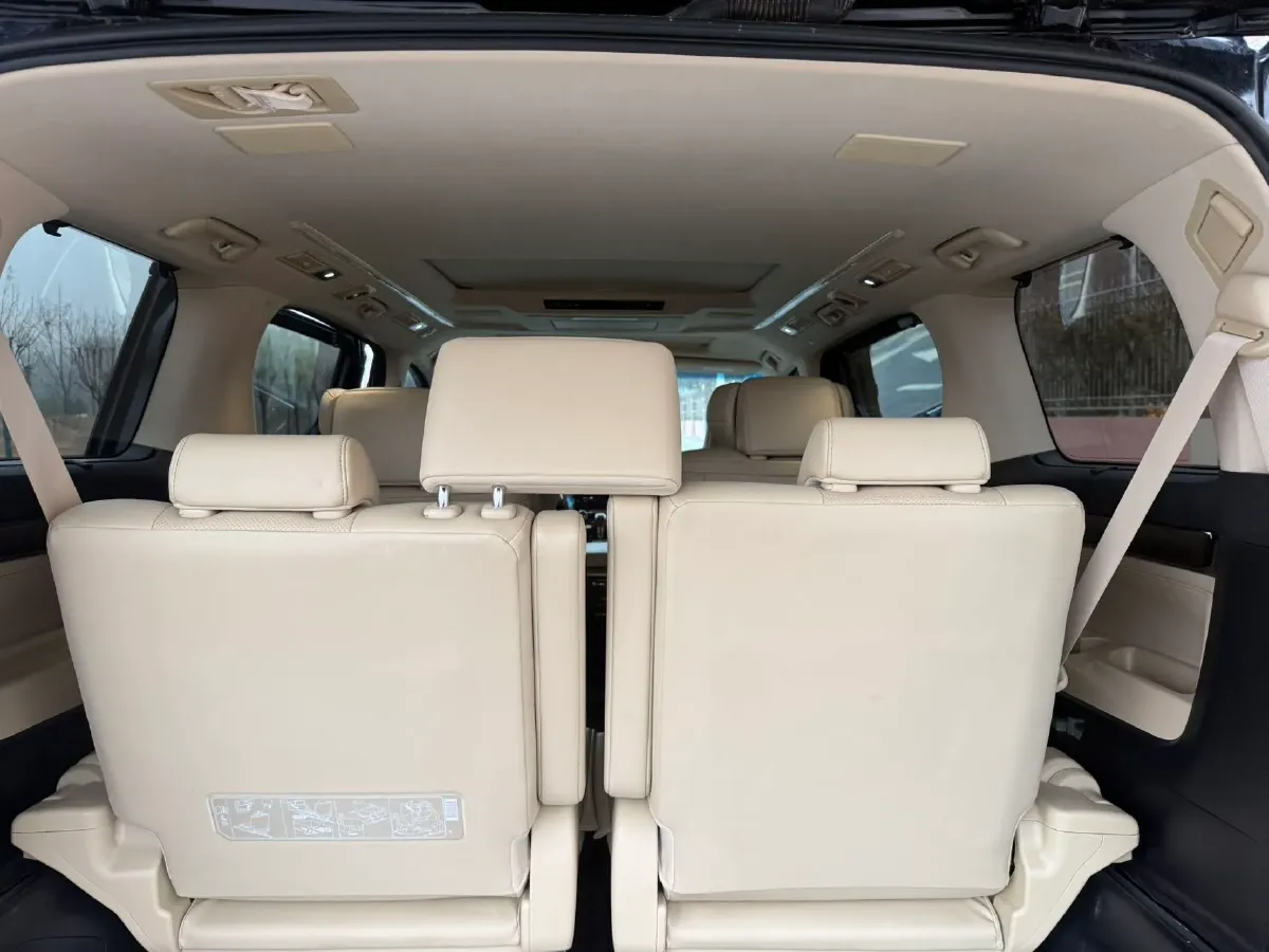 2018 Toyota Alphard 3.5L 301HP V6 8AT,autocango,china used car exporter,china ev exporter,chinese used car exporter,chinese used ev exporter