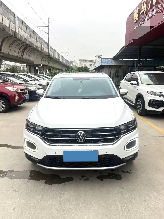 2021 Volkswagen T-Roc 1.4T 150HP L4 7DCT,autocango,china used car exporter,china ev exporter,chinese used car exporter,chinese used ev exporter