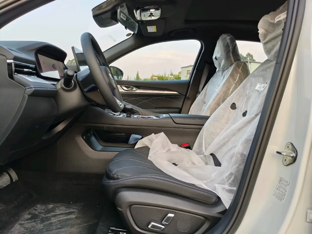 2026 Geely Preface 1.5T 181HP L4 7DCT,autocango,china used car exporter,china ev exporter,chinese used car exporter,chinese used ev exporter