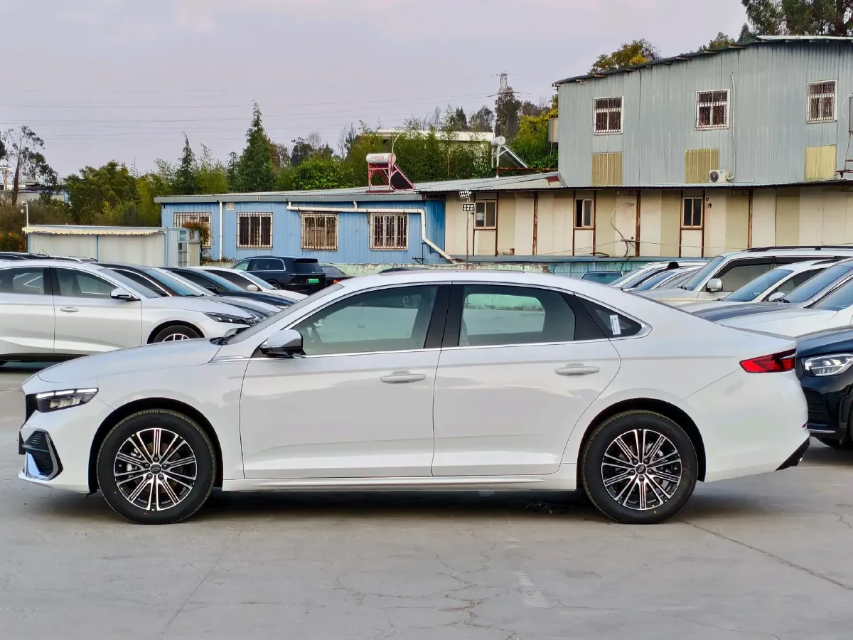 2026 Geely Preface 1.5T 181HP L4 7DCT,autocango,china used car exporter,china ev exporter,chinese used car exporter,chinese used ev exporter