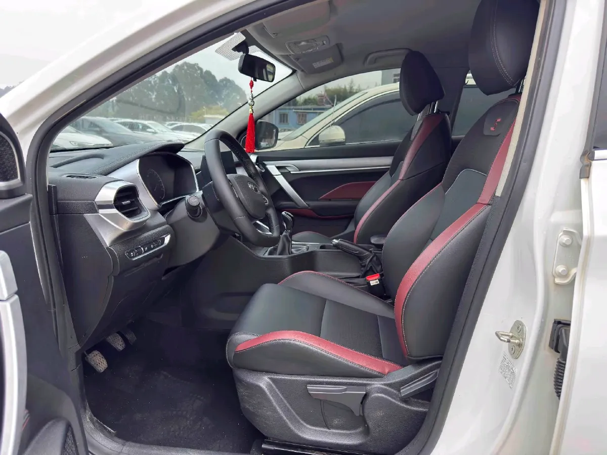 2021 Geely Coolray 1.4T 141HP L4 6MT,autocango,china used car exporter,china ev exporter,chinese used car exporter,chinese used ev exporter