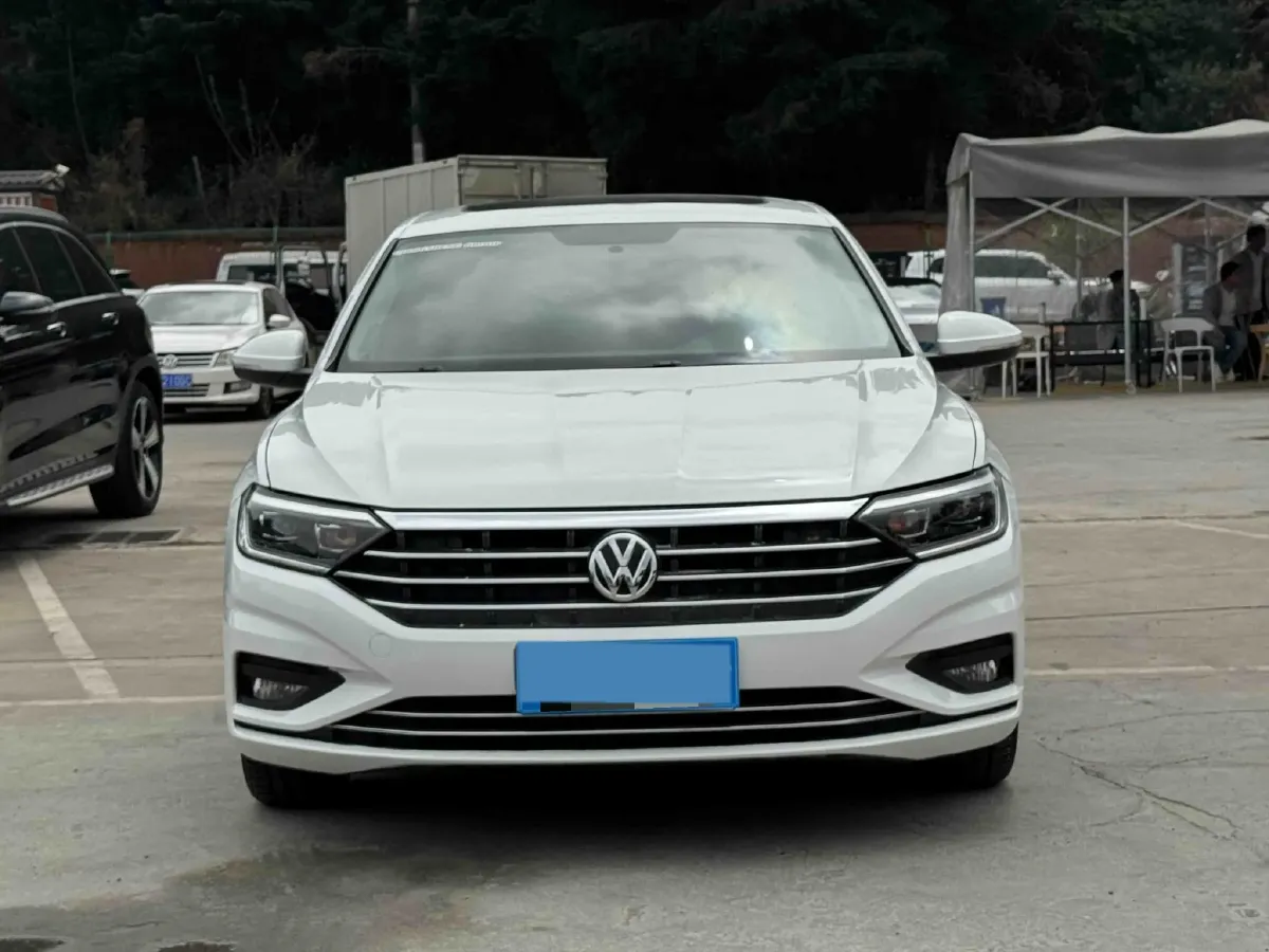 2019 Volkswagen Sagitar 1.2T 116HP L4 5MT,autocango,china used car exporter,china ev exporter,chinese used car exporter,chinese used ev exporter