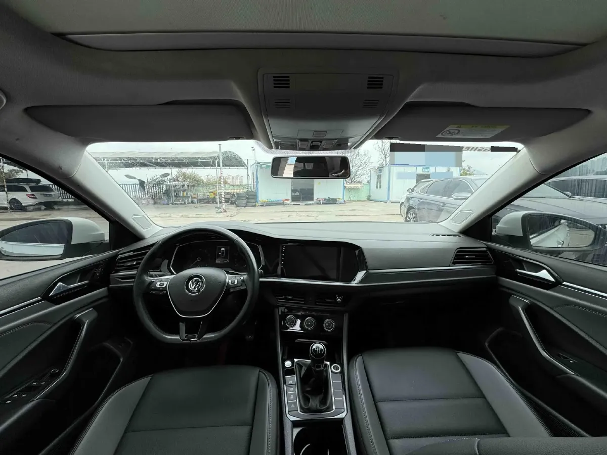 2019 Volkswagen Sagitar 1.2T 116HP L4 5MT,autocango,china used car exporter,china ev exporter,chinese used car exporter,chinese used ev exporter