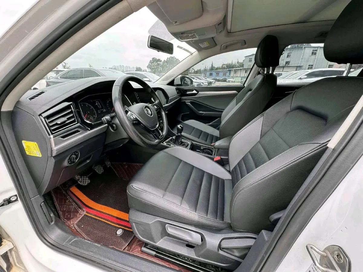 2019 Volkswagen Sagitar 1.2T 116HP L4 5MT,autocango,china used car exporter,china ev exporter,chinese used car exporter,chinese used ev exporter