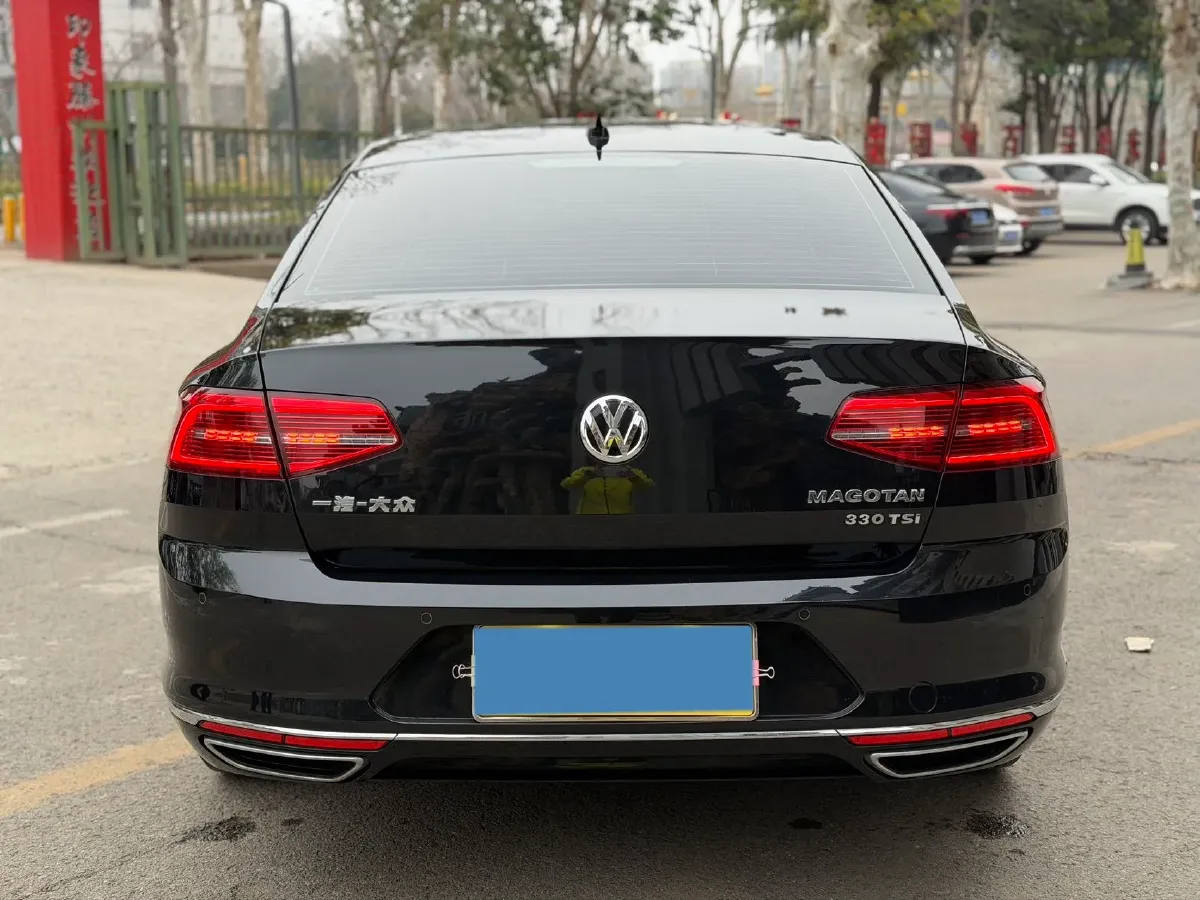 2018 Volkswagen Magotan 1.8T 180HP L4 7DCT,autocango,china used car exporter,china ev exporter,chinese used car exporter,chinese used ev exporter