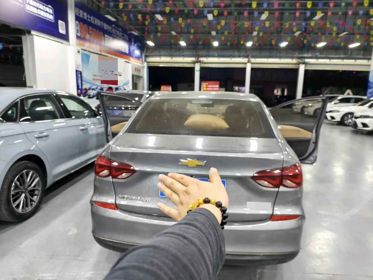 2022 Chevrolet Monza 1.5L 113HP L4 6AT,autocango,china used car exporter,china ev exporter,chinese used car exporter,chinese used ev exporter