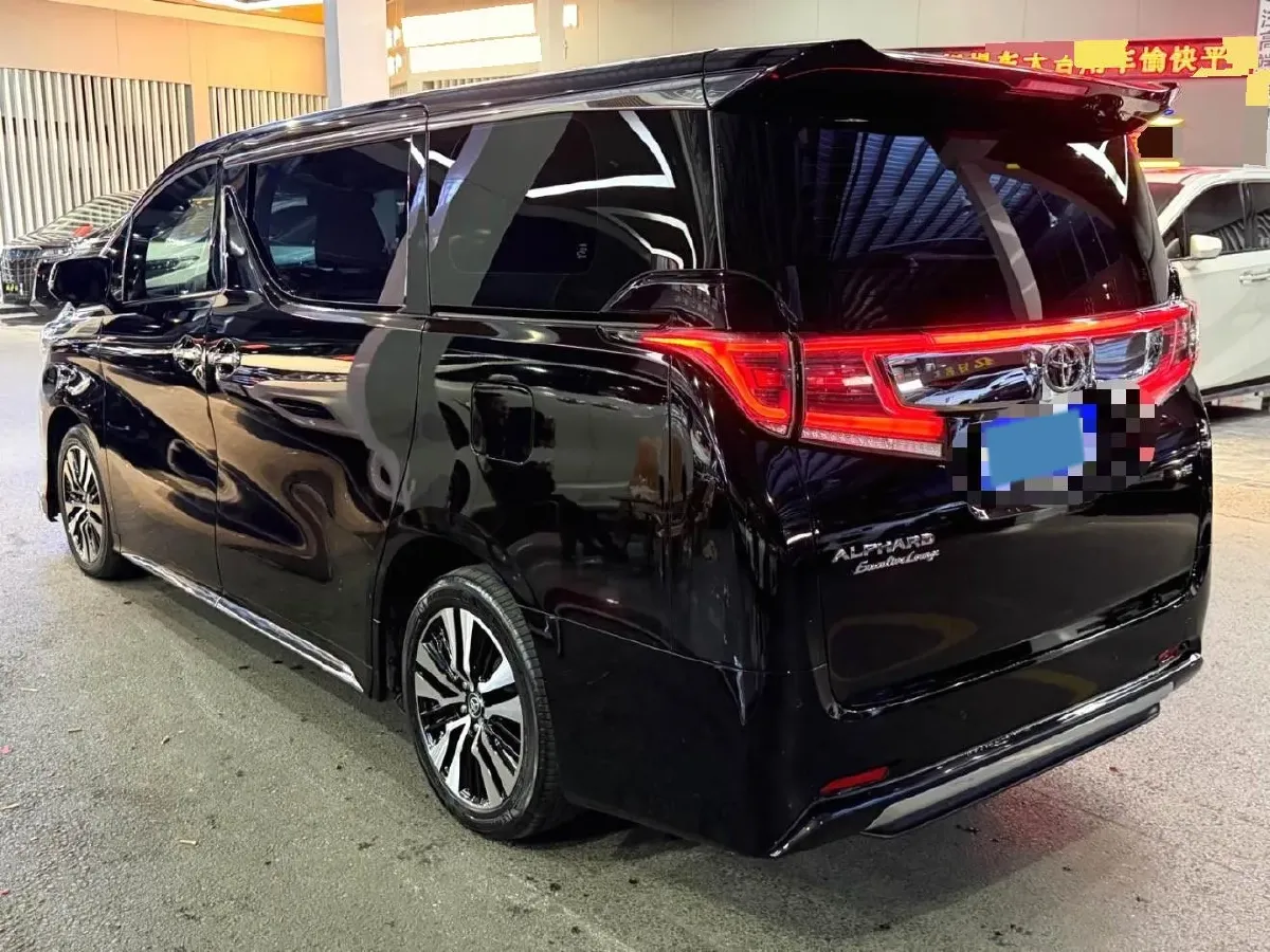 2018 Toyota Alphard 3.5L 301HP V6 8AT,autocango,china used car exporter,china ev exporter,chinese used car exporter,chinese used ev exporter