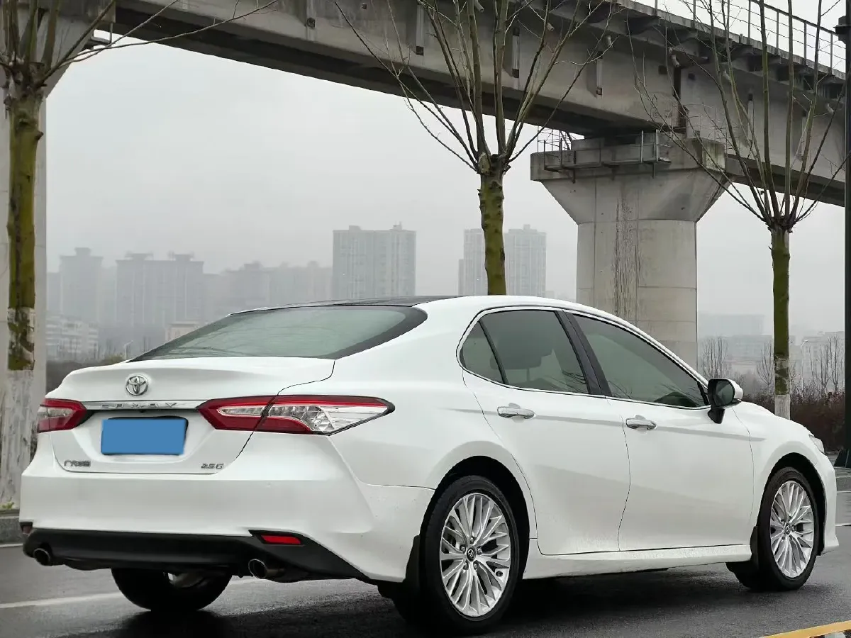 2019 Toyota Camry 2.5L 209HP L4 8AT,autocango,china used car exporter,china ev exporter,chinese used car exporter,chinese used ev exporter