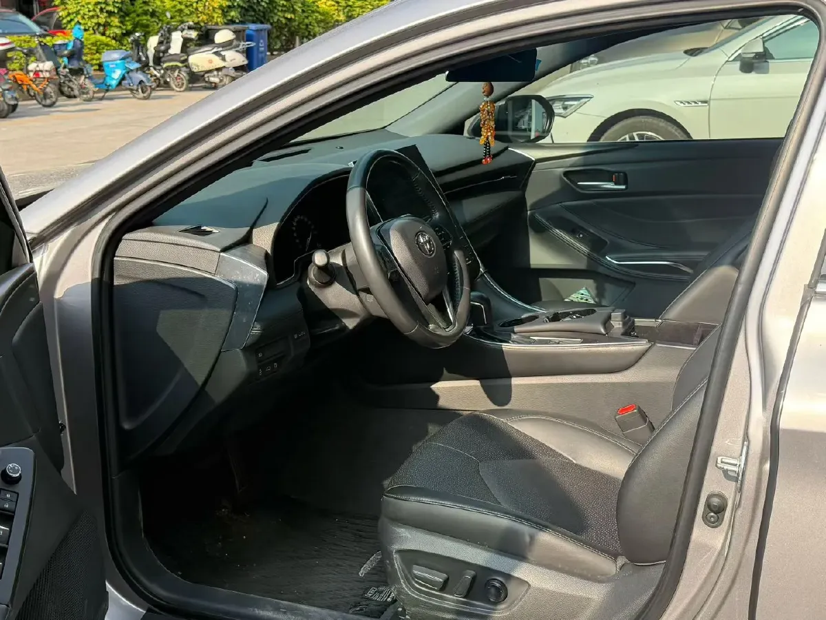 2023 Toyota Avalon 2.0L 177HP L4 CVT,autocango,china used car exporter,china ev exporter,chinese used car exporter,chinese used ev exporter