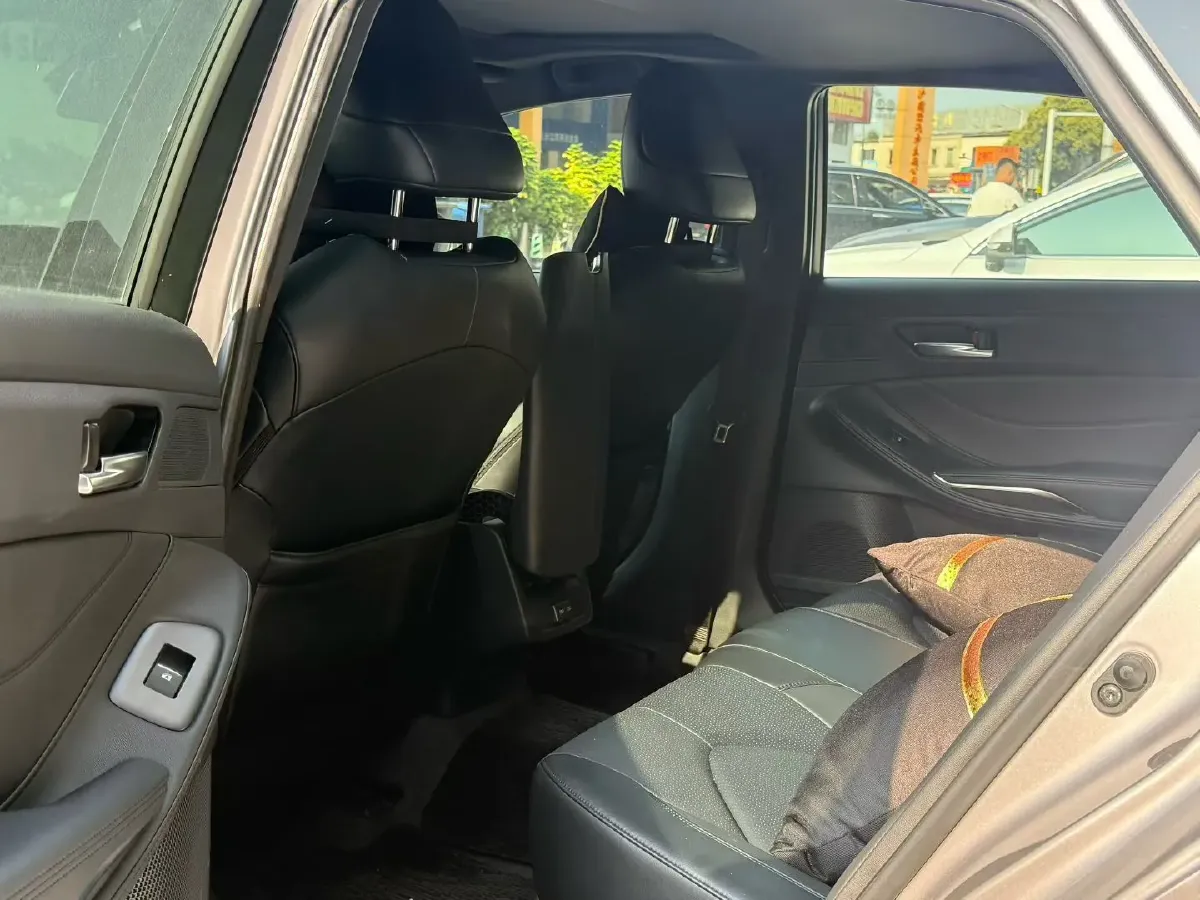 2023 Toyota Avalon 2.0L 177HP L4 CVT,autocango,china used car exporter,china ev exporter,chinese used car exporter,chinese used ev exporter