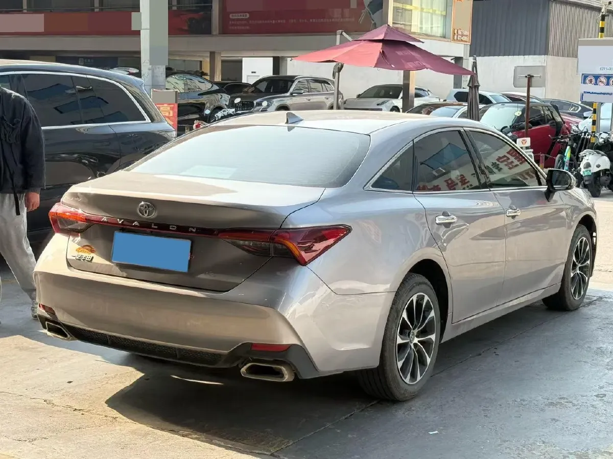 2023 Toyota Avalon 2.0L 177HP L4 CVT,autocango,china used car exporter,china ev exporter,chinese used car exporter,chinese used ev exporter