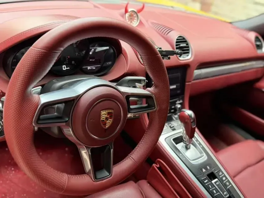 2018 Porsche 718 2.0T 250HP H4 7DCT,autocango,china used car exporter,china ev exporter,chinese used car exporter,chinese used ev exporter