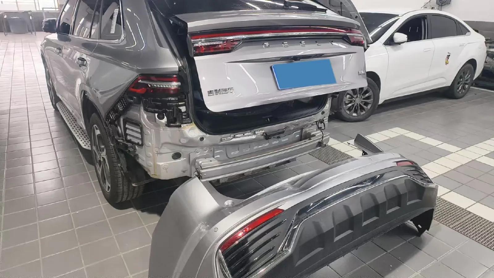 2024 Geely Monjaro 2.0T 218HP L4 7DCT,autocango,china used car exporter,china ev exporter,chinese used car exporter,chinese used ev exporter