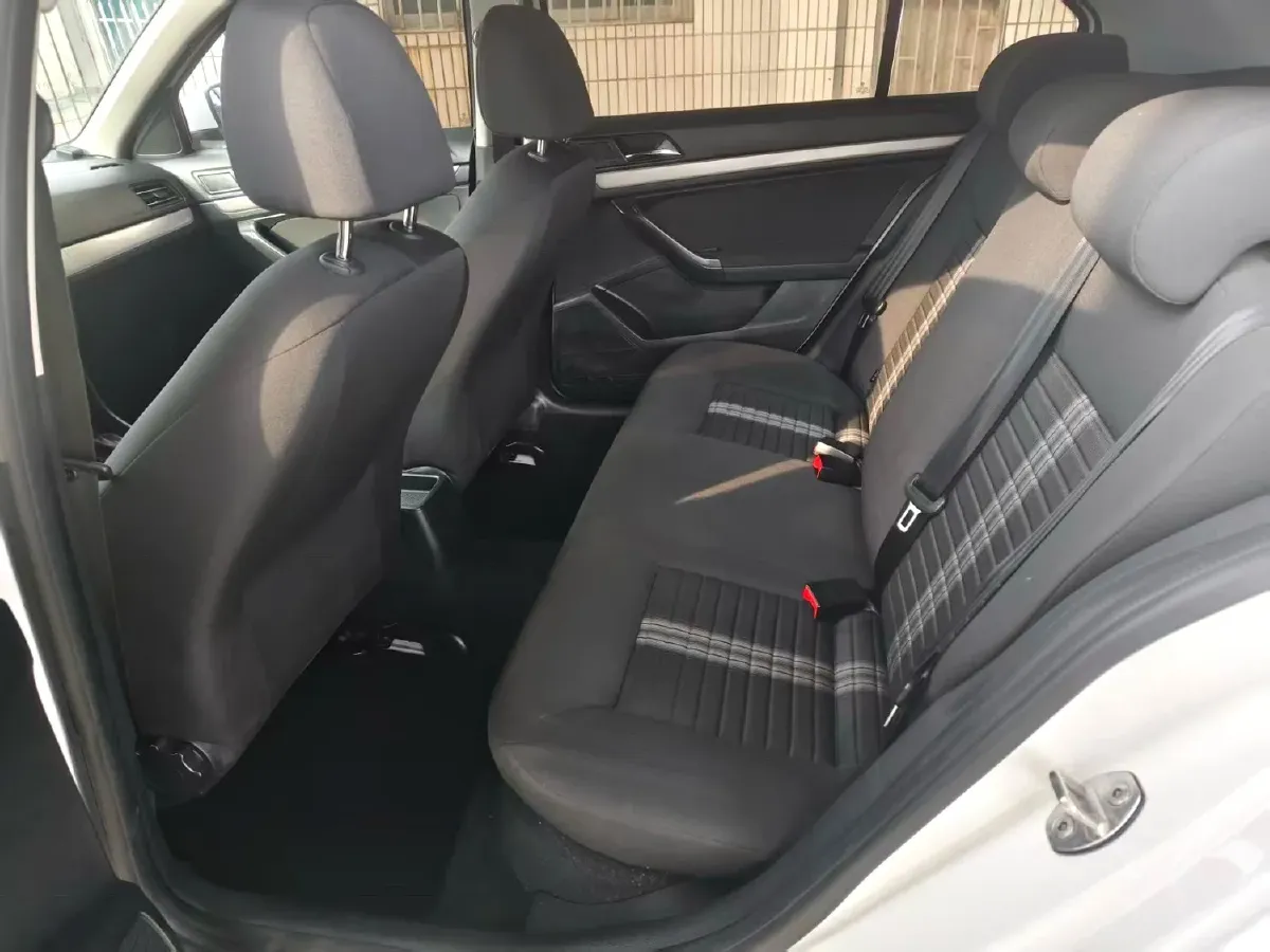 2019 ChangAn Eado XT 1.6L 128HP L4 6AT,autocango,china used car exporter,china ev exporter,chinese used car exporter,chinese used ev exporter