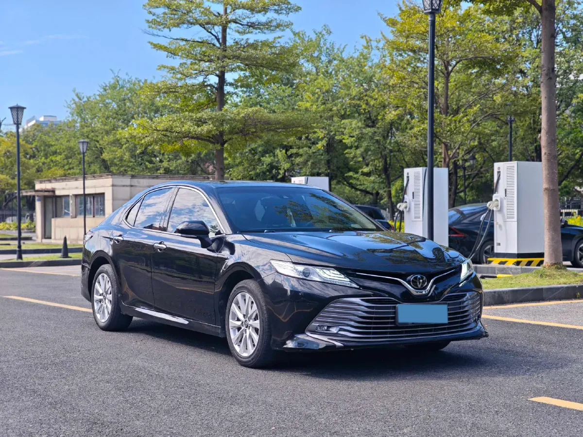 2019 Toyota Camry 2.5L 209HP L4 8AT,autocango,china used car exporter,china ev exporter,chinese used car exporter,chinese used ev exporter