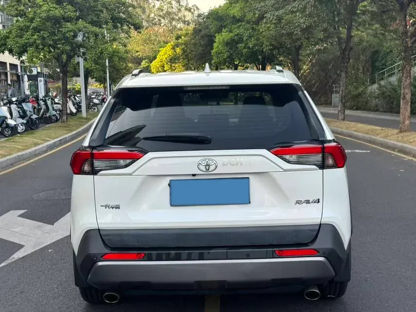 2020 Toyota RAV4 2.0L 171HP L4 CVT,autocango,china used car exporter,china ev exporter,chinese used car exporter,chinese used ev exporter