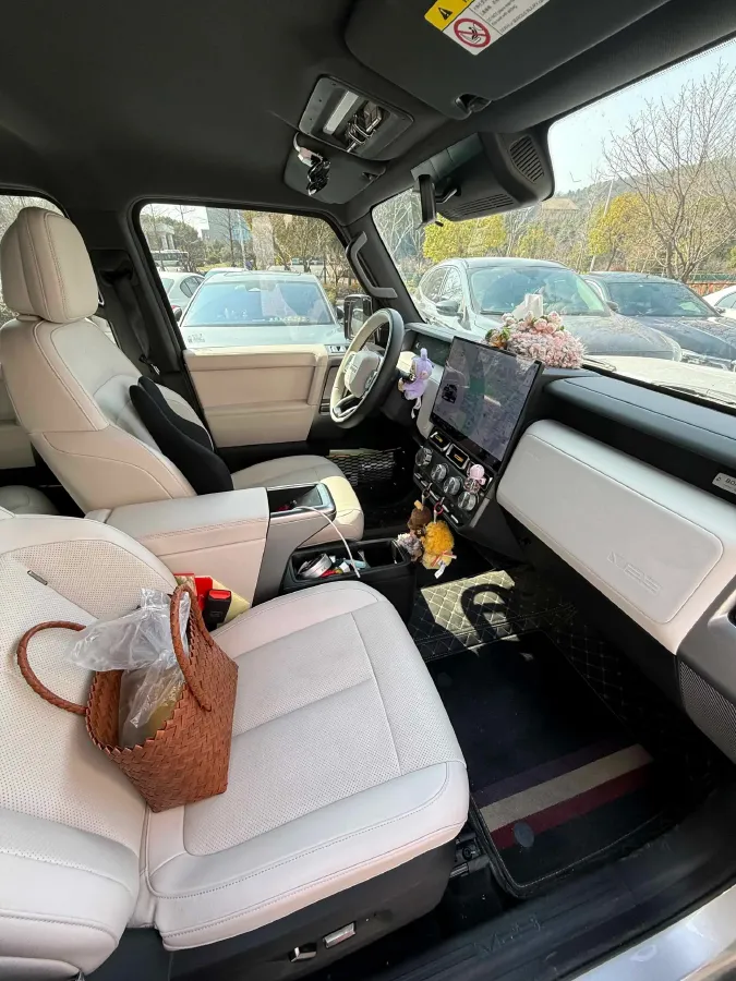 2025 iCAR iCAR Super V23 BEV 59.93KWH,autocango,china used car exporter,china ev exporter,chinese used car exporter,chinese used ev exporter