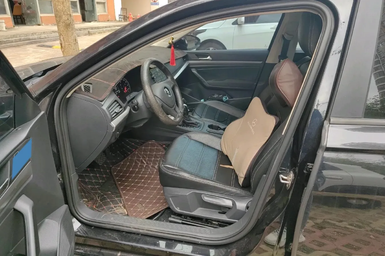 2019 Volkswagen Lavida 1.5L 113HP L4 6AT,autocango,china used car exporter,china ev exporter,chinese used car exporter,chinese used ev exporter