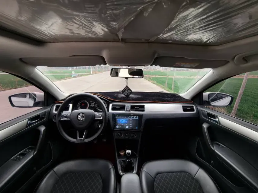 2019 SWM G01 1.5T 156HP L4 6MT,autocango,china used car exporter,china ev exporter,chinese used car exporter,chinese used ev exporter