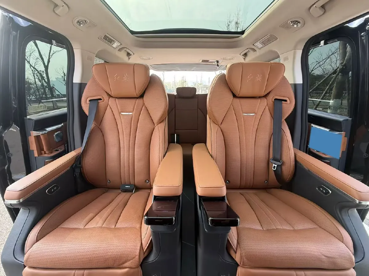 2023 HongQi HQ9 2.0T 252HP L4 8AT,autocango,china used car exporter,china ev exporter,chinese used car exporter,chinese used ev exporter