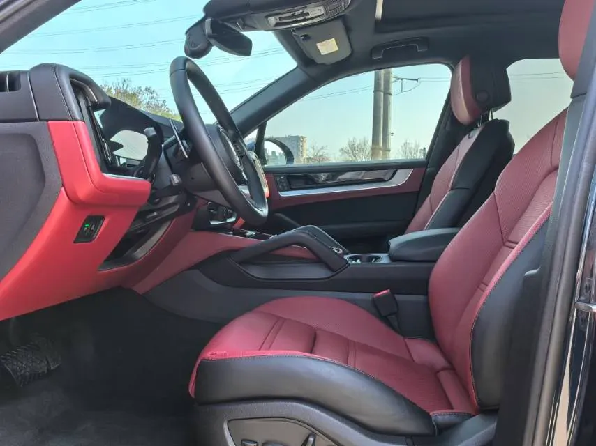 2024 Porsche Cayenne 3.0T 354HP V6 8AT,autocango,china used car exporter,china ev exporter,chinese used car exporter,chinese used ev exporter