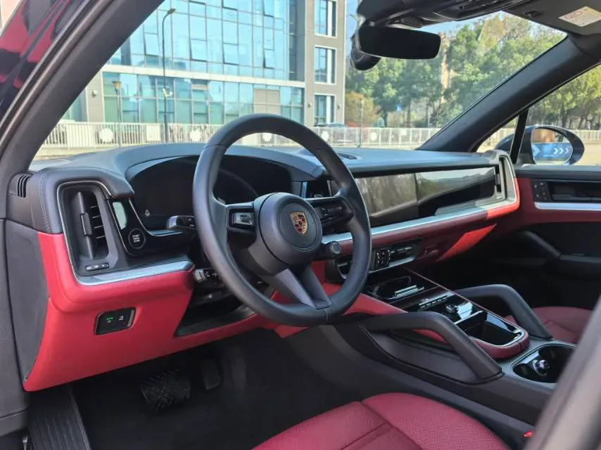 2024 Porsche Cayenne 3.0T 354HP V6 8AT,autocango,china used car exporter,china ev exporter,chinese used car exporter,chinese used ev exporter