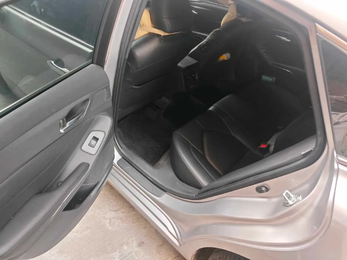 2022 Toyota Avalon 2.0L 178HP L4 CVT,autocango,china used car exporter,china ev exporter,chinese used car exporter,chinese used ev exporter