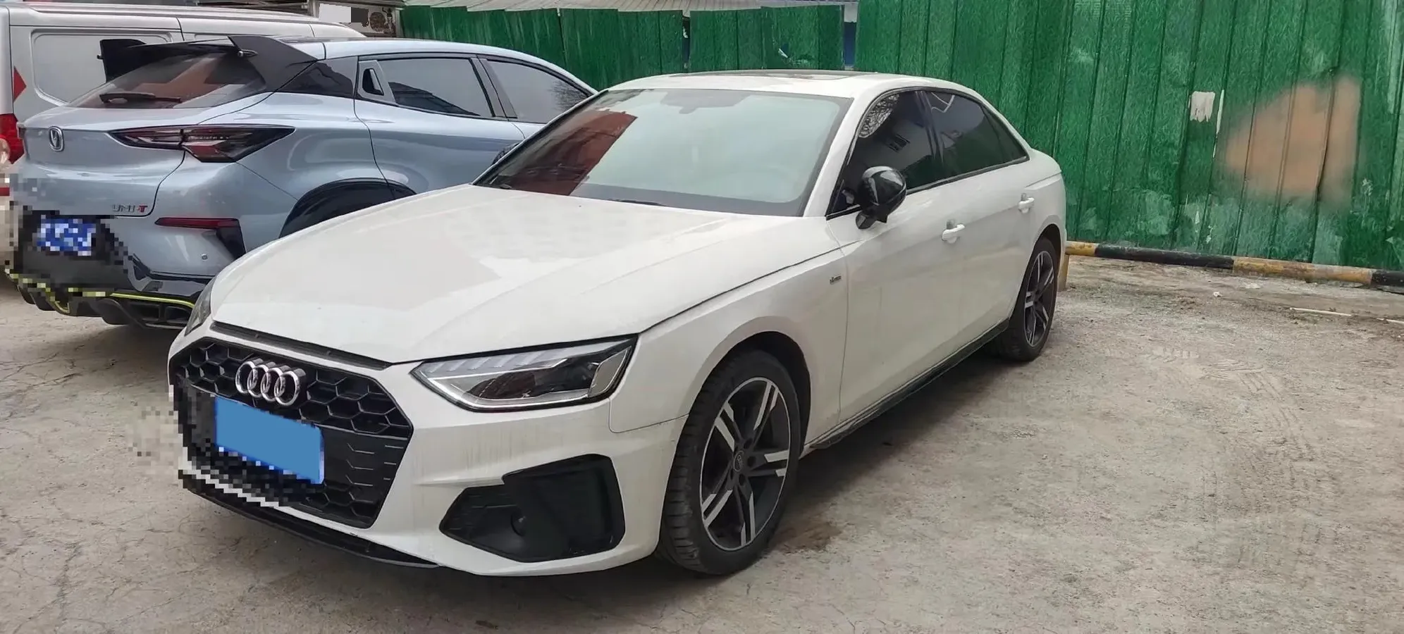 2022 Audi A4L 2.0T 190HP L4 7DCT,autocango,china used car exporter,china ev exporter,chinese used car exporter,chinese used ev exporter