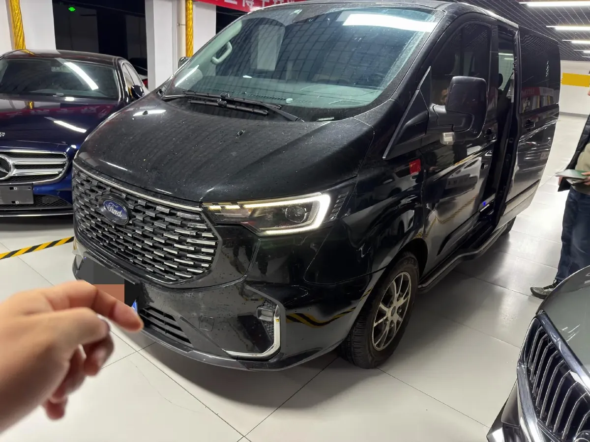 2023 Ford Tourneo 2.0T 220HP L4 9AT,autocango,china used car exporter,china ev exporter,chinese used car exporter,chinese used ev exporter