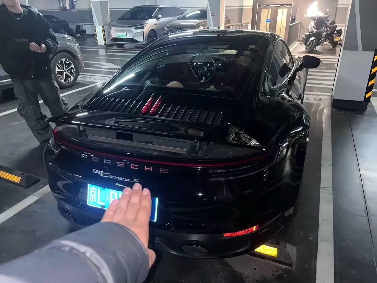 2022 Porsche 911 3.0T 450HP H6 8DCT,autocango,china used car exporter,china ev exporter,chinese used car exporter,chinese used ev exporter