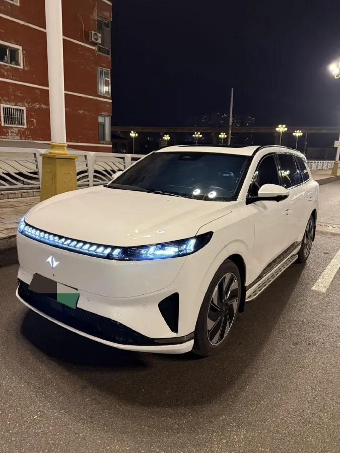 2025 DongFeng eπ eπ008 1.5T 147HP L4 REEV 34.32KWH,autocango,china used car exporter,china ev exporter,chinese used car exporter,chinese used ev exporter