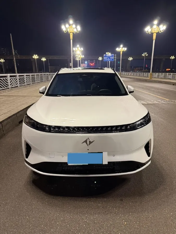 2025 DongFeng eπ eπ008 1.5T 147HP L4 REEV 34.32KWH,autocango,china used car exporter,china ev exporter,chinese used car exporter,chinese used ev exporter