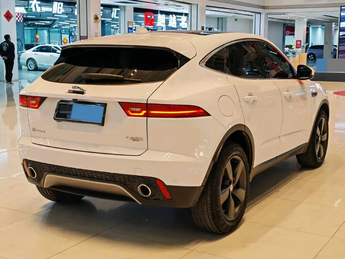 2018 Jaguar E-PACE 2.0T 249HP L4 9AT,autocango,china used car exporter,china ev exporter,chinese used car exporter,chinese used ev exporter