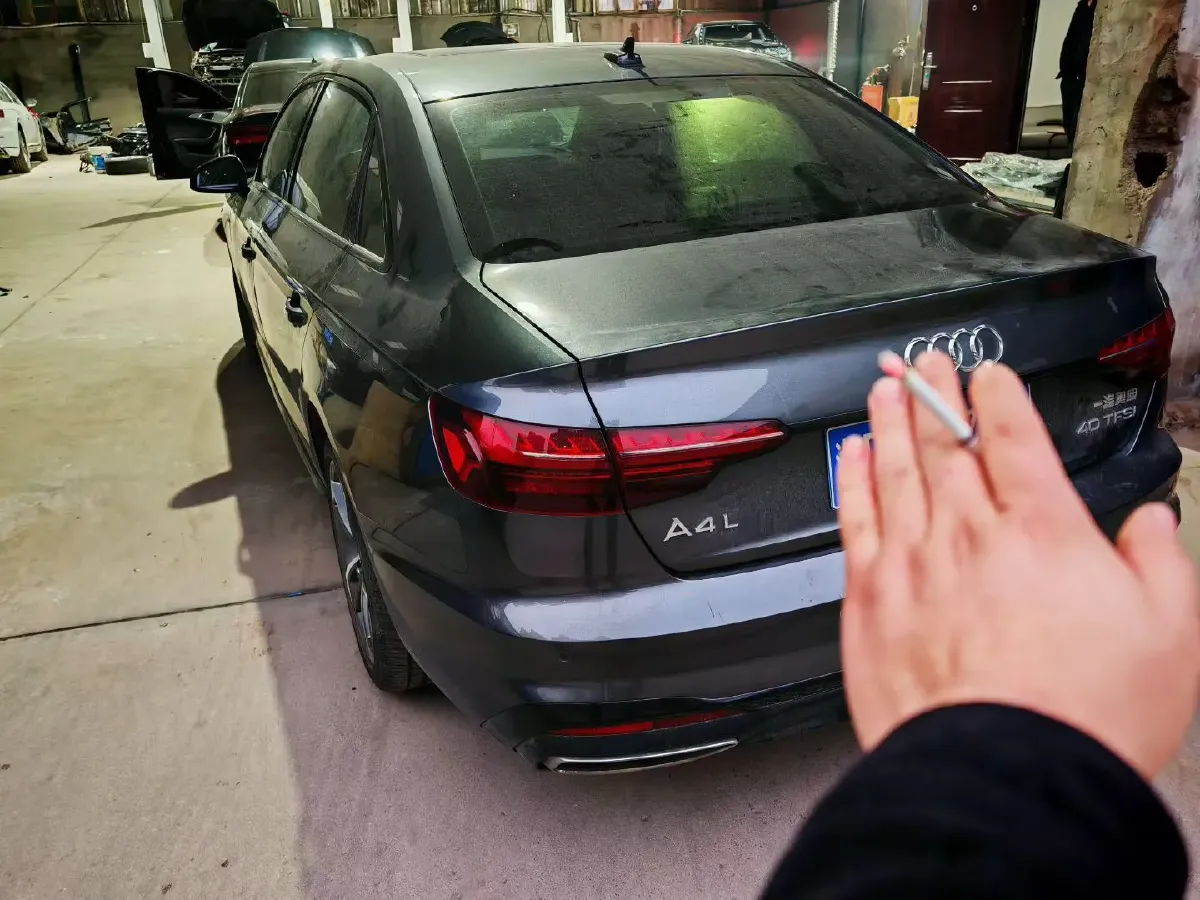 2023 Audi A4L 2.0T 190HP L4 7DCT,autocango,china used car exporter,china ev exporter,chinese used car exporter,chinese used ev exporter