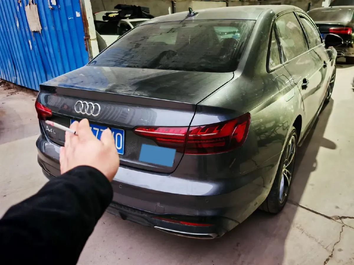 2023 Audi A4L 2.0T 190HP L4 7DCT,autocango,china used car exporter,china ev exporter,chinese used car exporter,chinese used ev exporter