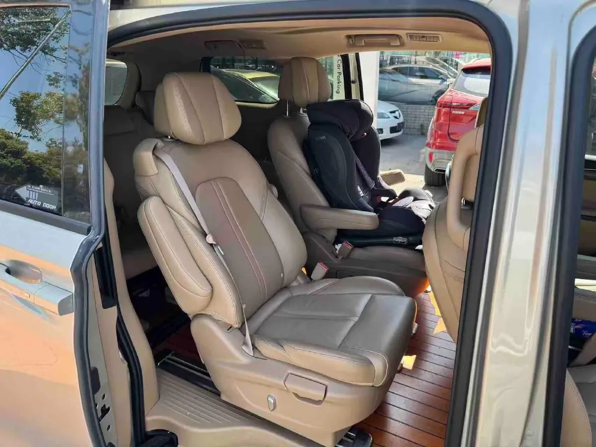 2021 Buick GL8 2.0T 237HP L4 9AT,autocango,china used car exporter,china ev exporter,chinese used car exporter,chinese used ev exporter