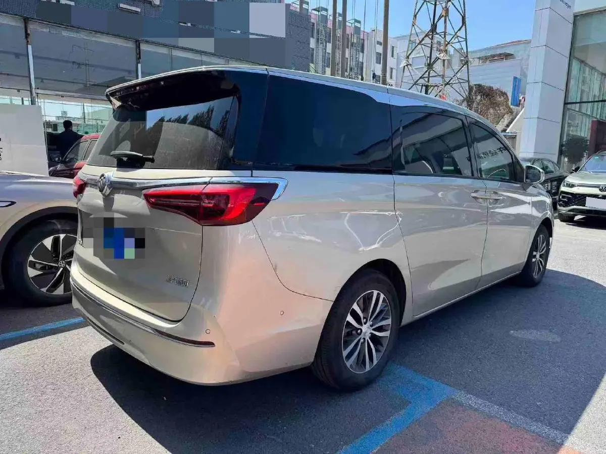 2021 Buick GL8 2.0T 237HP L4 9AT,autocango,china used car exporter,china ev exporter,chinese used car exporter,chinese used ev exporter