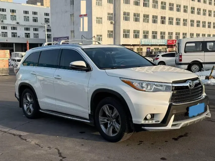 2017 Toyota Highlander 2.0T 220HP L4 6AT,autocango,china used car exporter,china ev exporter,chinese used car exporter,chinese used ev exporter