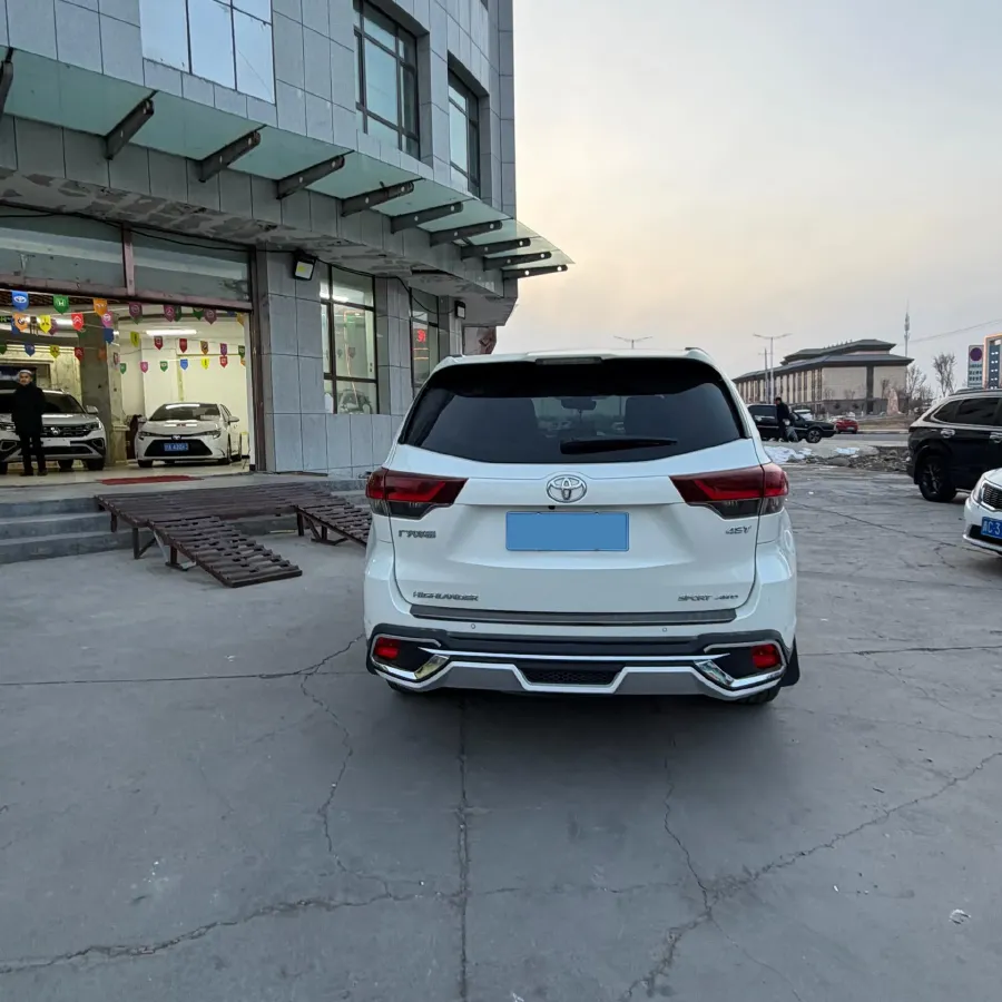 2019 HanTeng V7 1.5T 156HP L4 6AT,autocango,china used car exporter,china ev exporter,chinese used car exporter,chinese used ev exporter