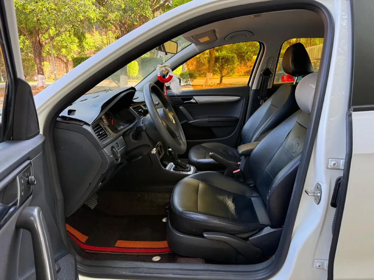 2017 Volkswagen Lavida 1.6L 110HP L4 6AT,autocango,china used car exporter,china ev exporter,chinese used car exporter,chinese used ev exporter