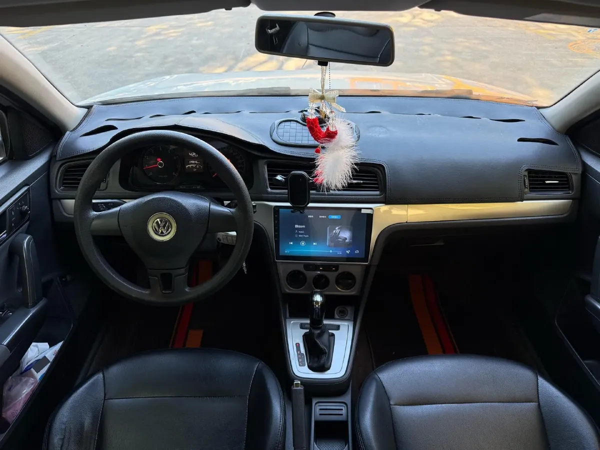 2017 Volkswagen Lavida 1.6L 110HP L4 6AT,autocango,china used car exporter,china ev exporter,chinese used car exporter,chinese used ev exporter