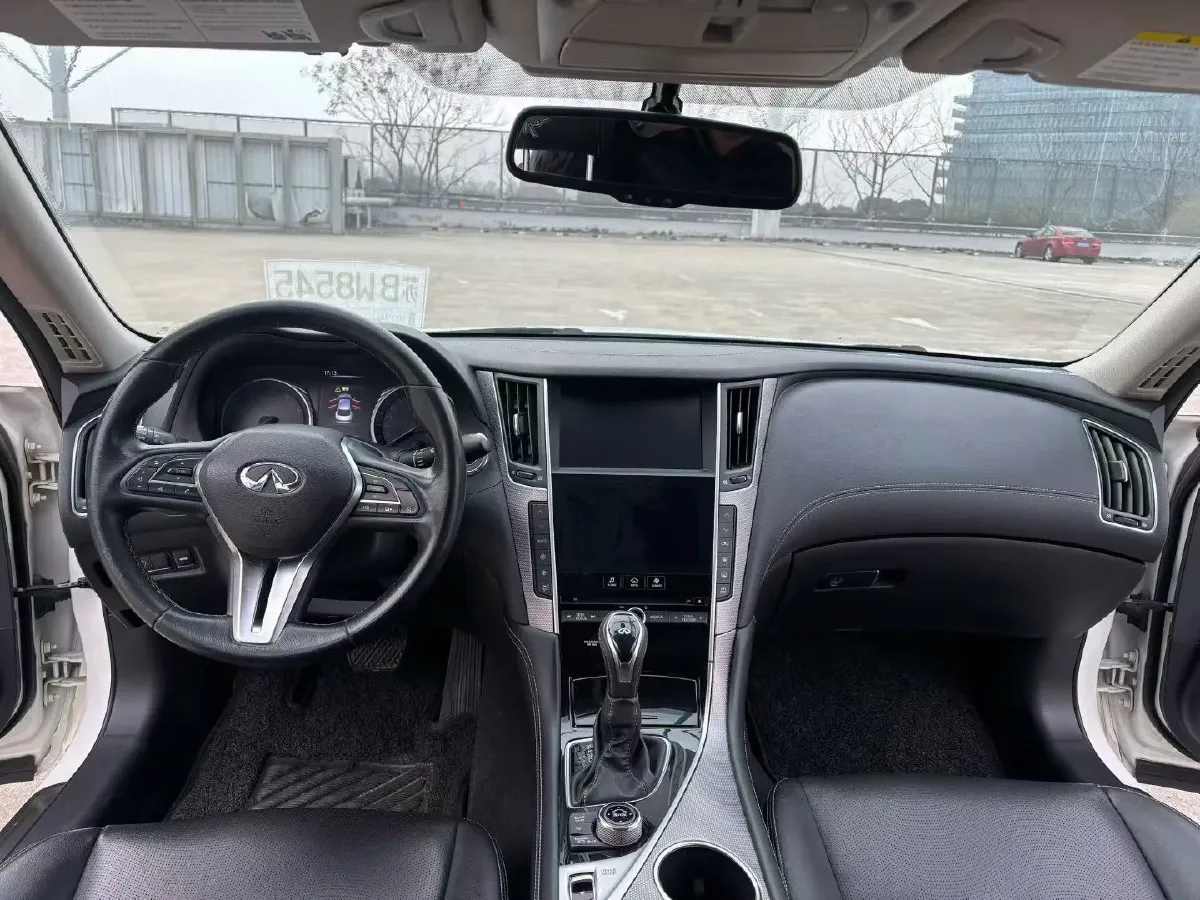 2018 Jeep Grand Commander 2.0T 265HP L4 9AT,autocango,china used car exporter,china ev exporter,chinese used car exporter,chinese used ev exporter