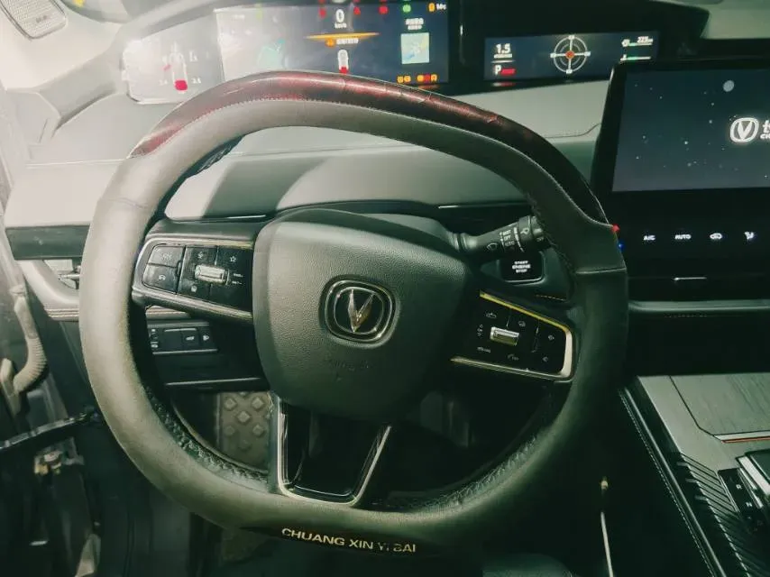 2021 ChangAn UNI-K 2.0T 233HP L4 8AT,autocango,china used car exporter,china ev exporter,chinese used car exporter,chinese used ev exporter