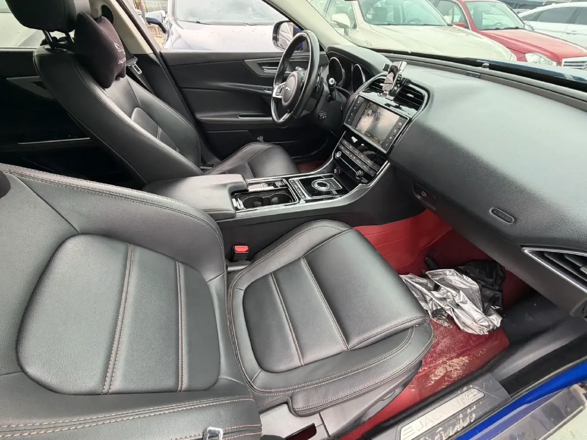 2018 Jaguar XEL 2.0T 200HP L4 8AT,autocango,china used car exporter,china ev exporter,chinese used car exporter,chinese used ev exporter
