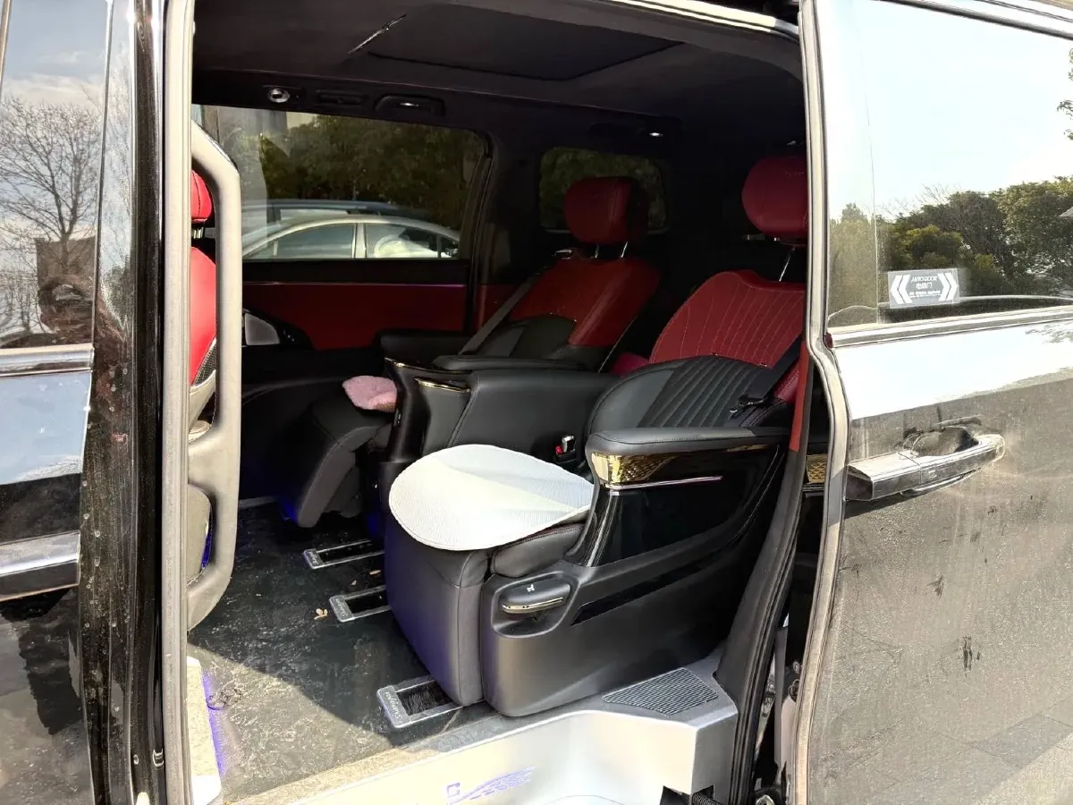 2024 GAC Trumpchi M8 2.0T 252HP L4 8AT,autocango,china used car exporter,china ev exporter,chinese used car exporter,chinese used ev exporter