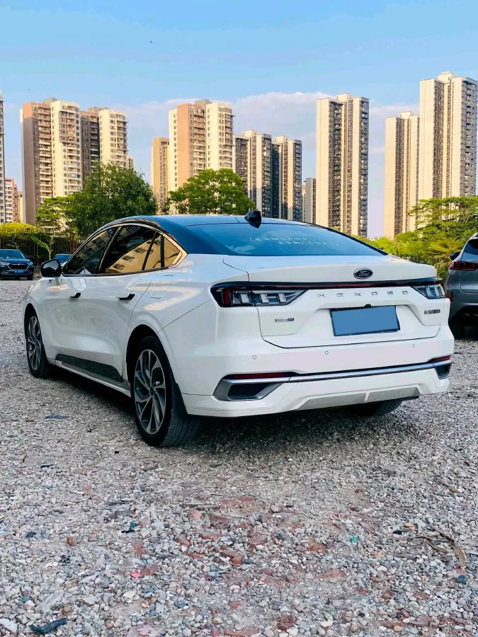 2022 Ford Mondeo 2.0T 238HP L4 8AT,autocango,china used car exporter,china ev exporter,chinese used car exporter,chinese used ev exporter