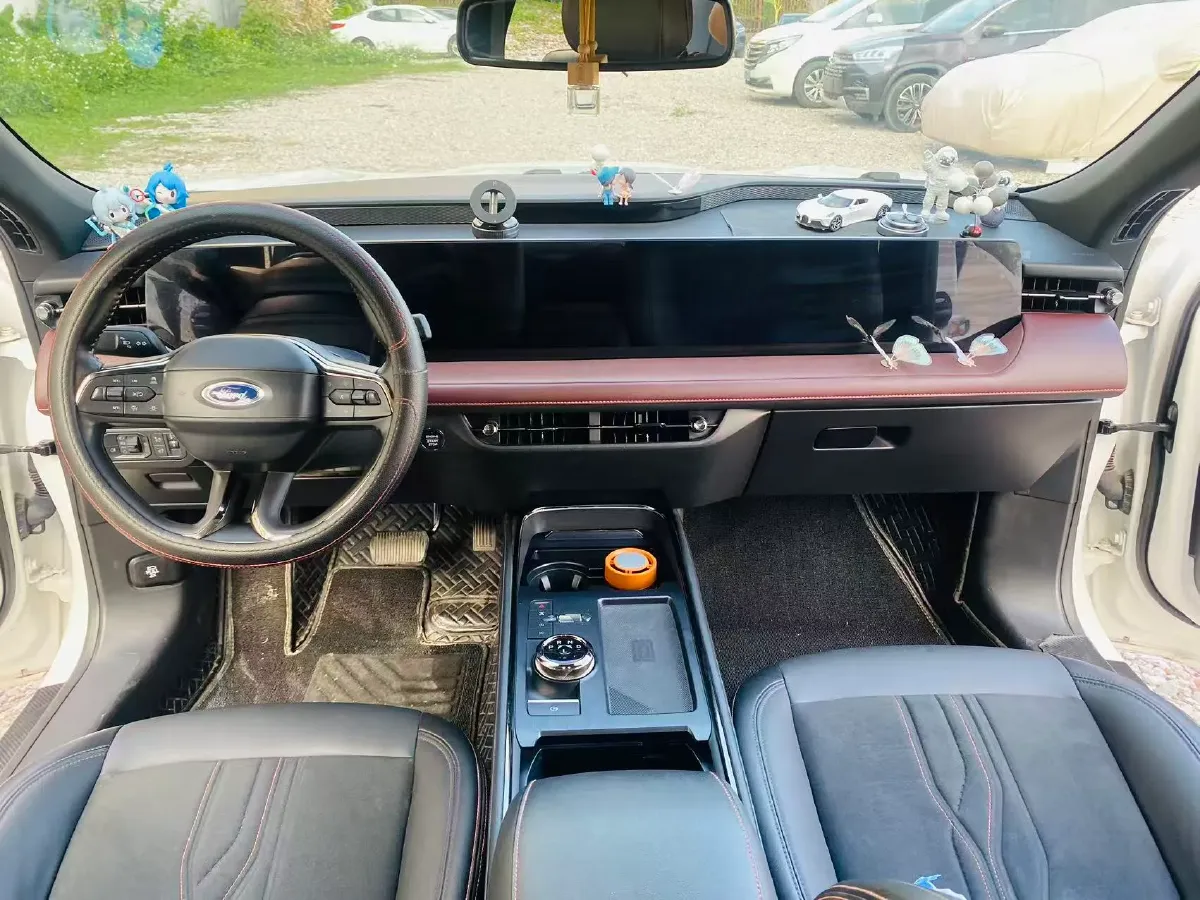 2022 Ford Mondeo 2.0T 238HP L4 8AT,autocango,china used car exporter,china ev exporter,chinese used car exporter,chinese used ev exporter