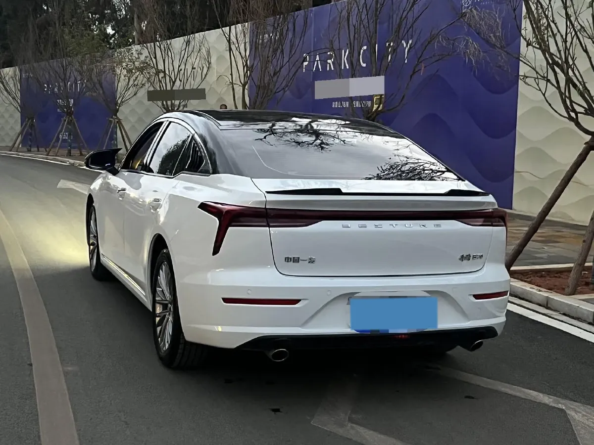 2023 Bestune B70 1.5T 169HP L4 7DCT,autocango,china used car exporter,china ev exporter,chinese used car exporter,chinese used ev exporter