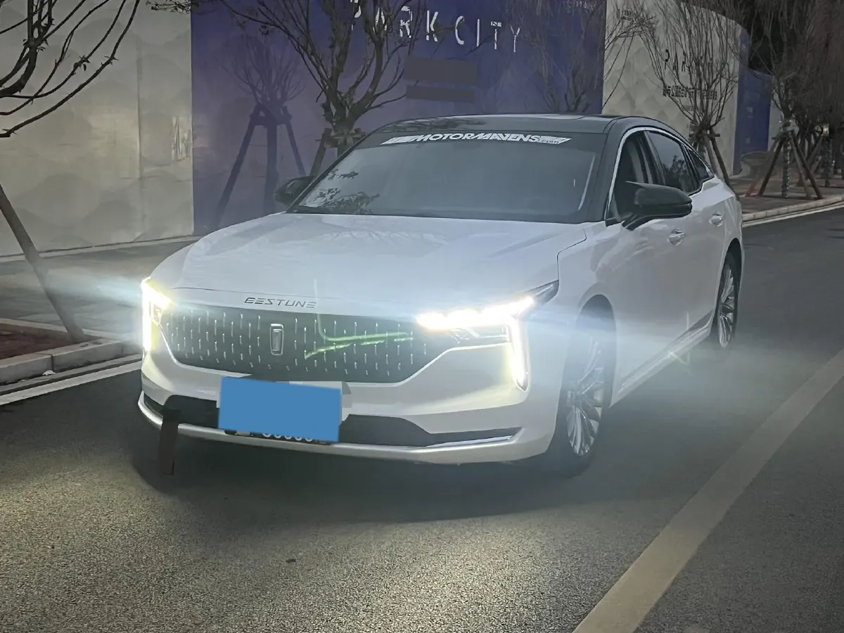 2023 Bestune B70 1.5T 169HP L4 7DCT,autocango,china used car exporter,china ev exporter,chinese used car exporter,chinese used ev exporter